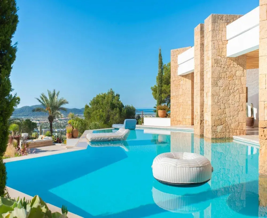 Appealing Villa Near Ibiza Town