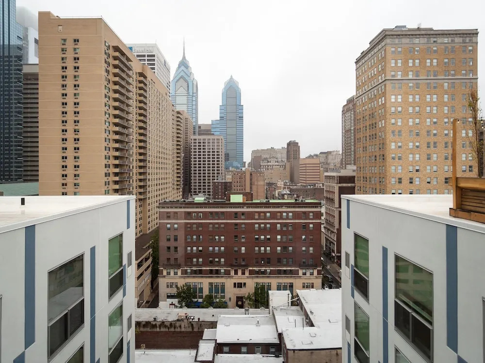 2br Fully Furnished Apartment In Downtown - Great Location 2 Bedroom Apts by RedAwning