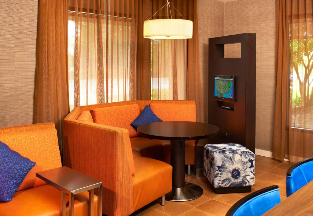 Courtyard by Marriott Cleveland Westlake