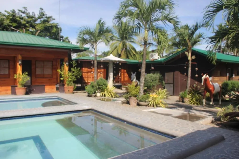 Villa Del Rosario Resort
