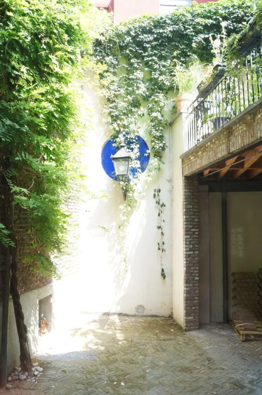 The Captaincy Guesthouse Brussels