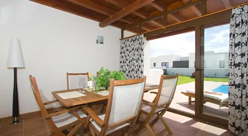 Aquamarina Villas