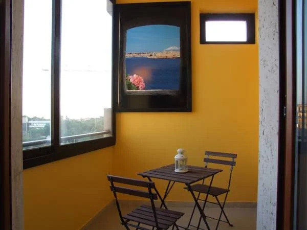 B&B Neapolis