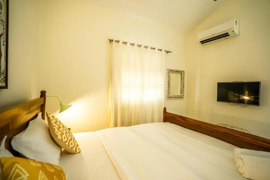 OV4 - 4BHK Villa near Baga, Private Pool