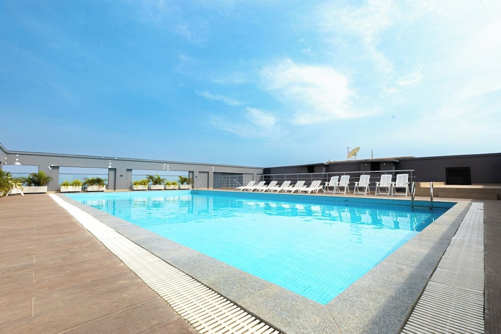 Sky View Condo at Bravia