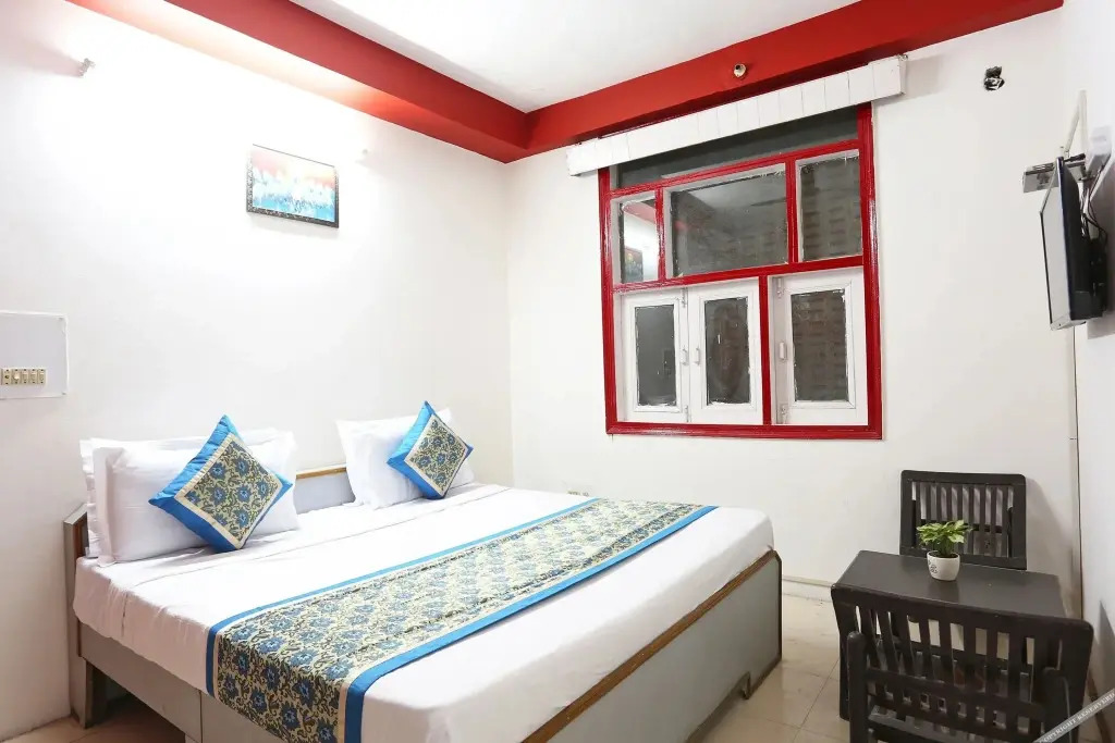 Hotel Classic by OYO Rooms