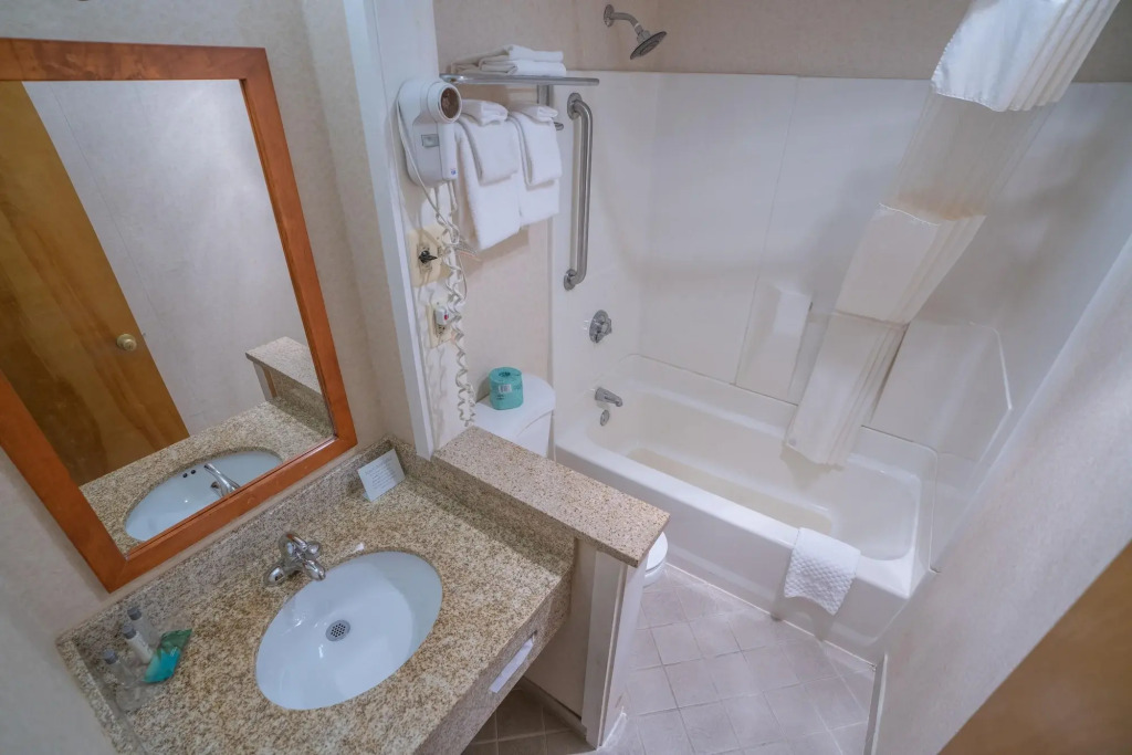 Ambassador Inn and Suites