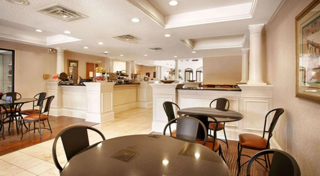 Comfort Suites Plano East - Richardson