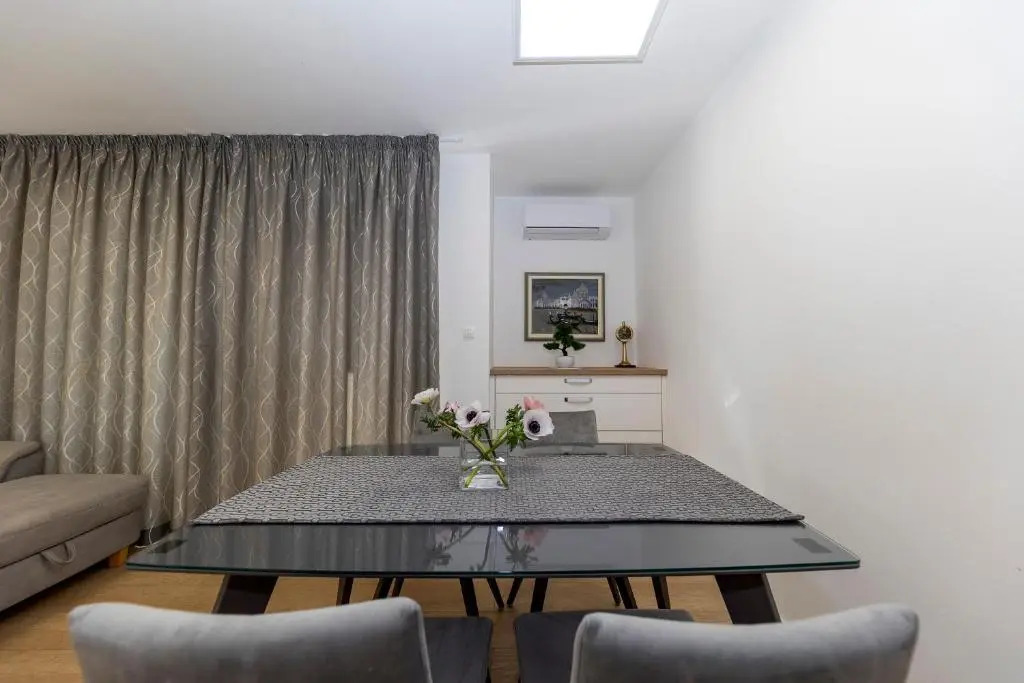 Joy 2 APARTMENT