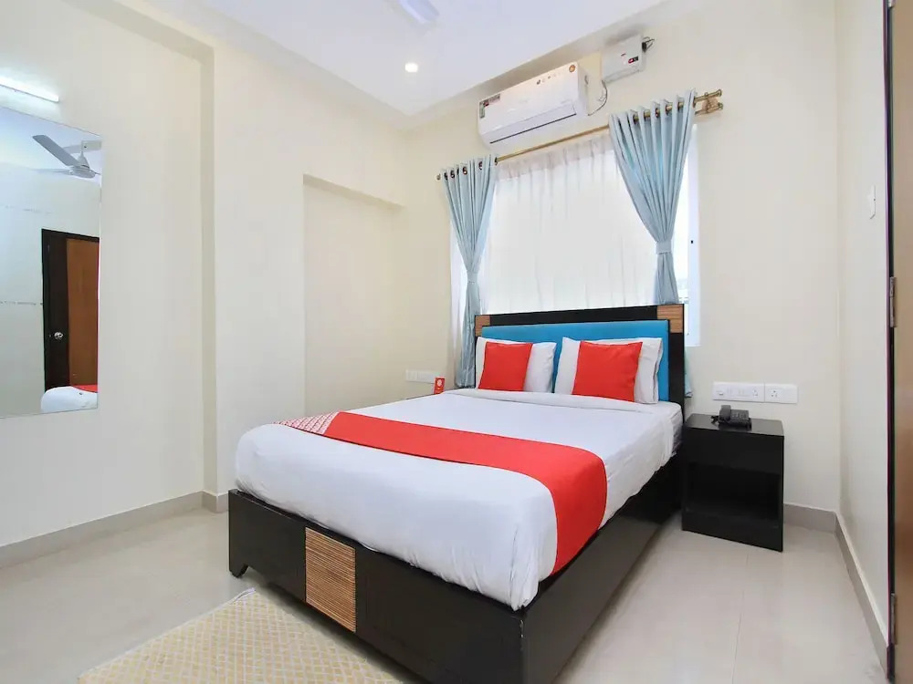 Capital O 11137 Hotel Morgen Suites