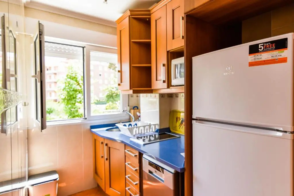 ¡Nuevo! Apartamento para 4 en playa de la Concha en Suances