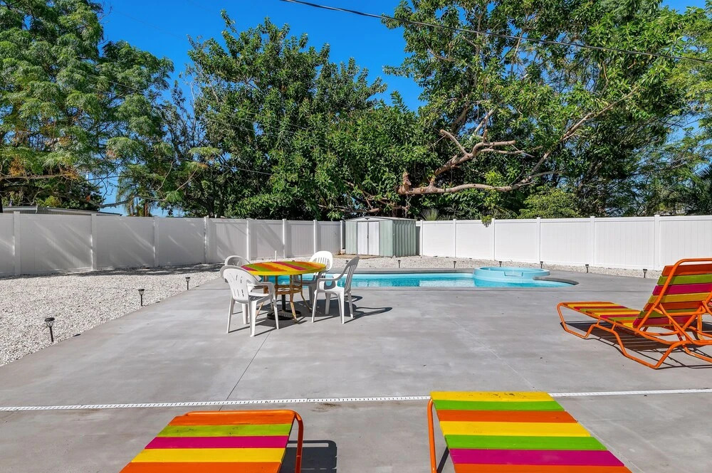 3 Bedroom Pool Home 5 Miles From Best Beaches Around 3 Home by Redawning