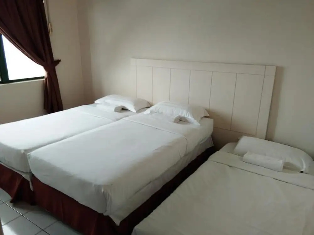 Likas Deluxe 3 Bedroom Apartment
