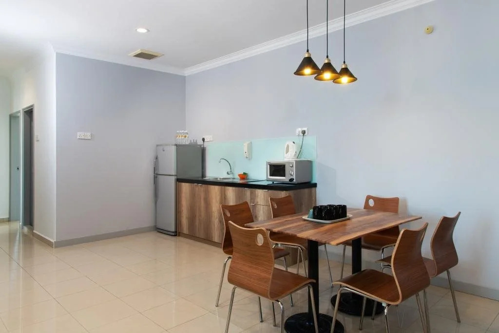 Golden View Serviced Apartments