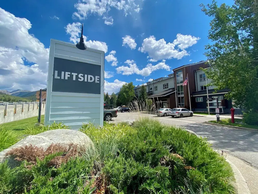 Liftside 20B