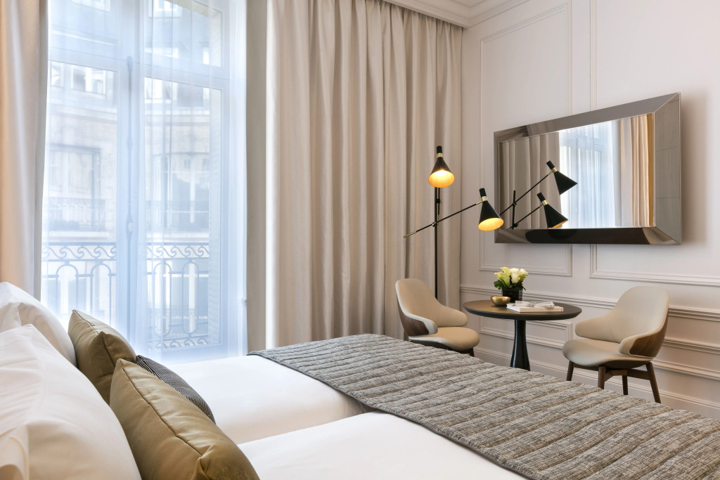 La Clef Champs-Élysées Paris by The Crest Collection