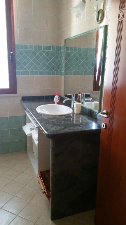 Artistika Golden Apartment