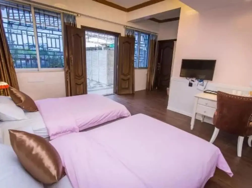 Chaozhou Two Wood Hostel
