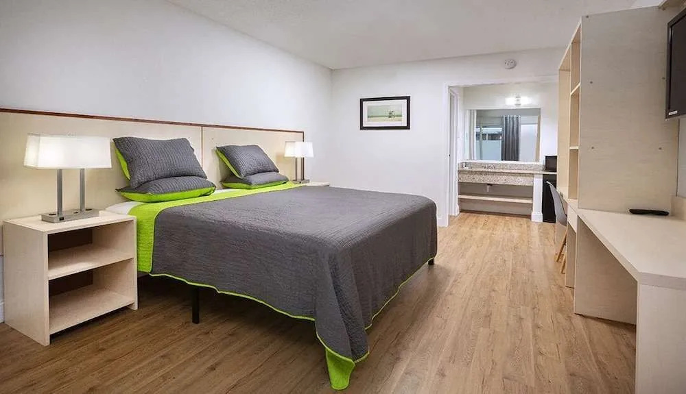 Weekly Inn