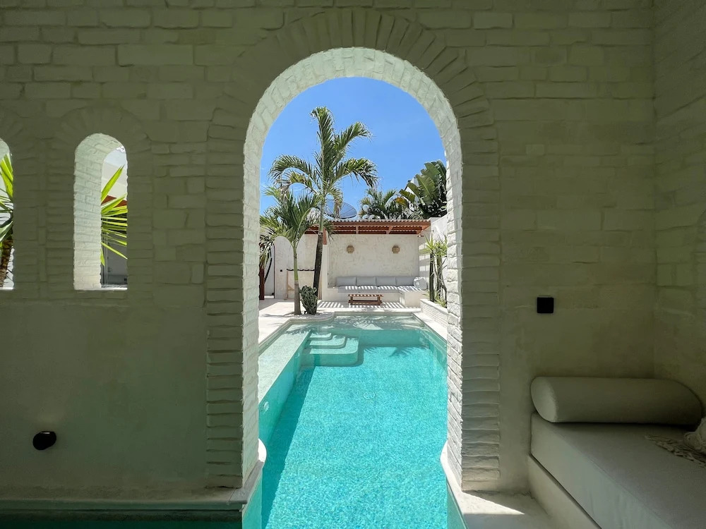 Breathe Boutique Suites