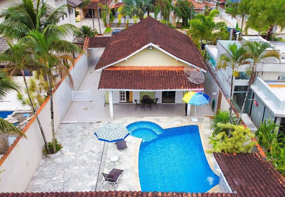 Linda casa no condomínio Morada da Praia