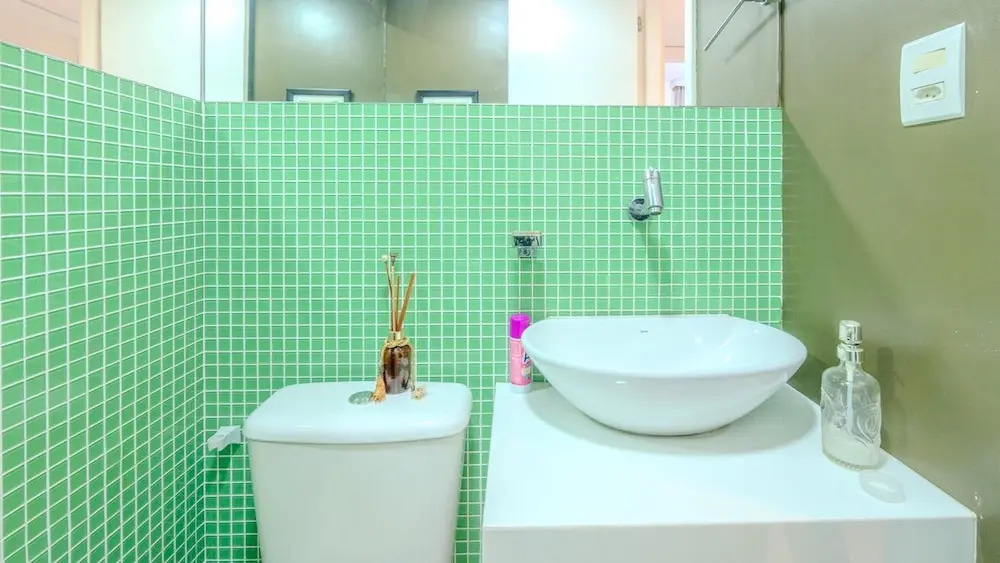 Apto com 3 su tes Piscina e Sauna a 450m da Praia