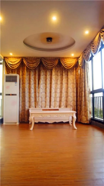 Juhaige Holiday Hotel