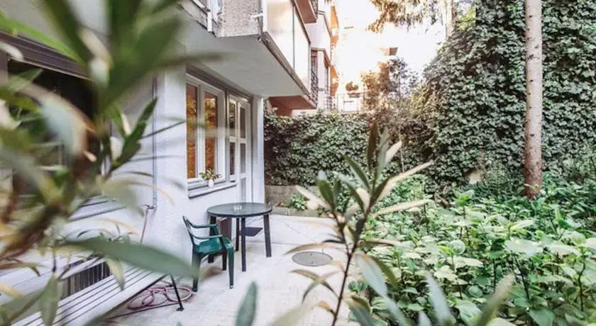 Toldy Apartment