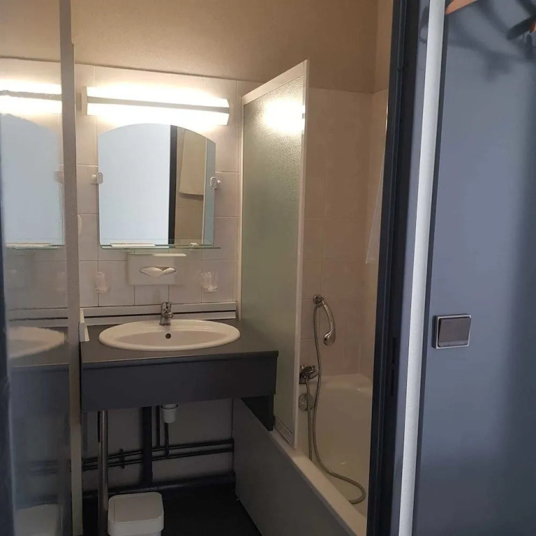 Hôtel La Nonette ASTERIX, CDG AIRPORT & PARIS CENTRE