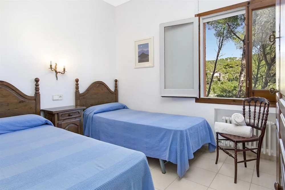 Apartment - 3 Bedrooms with Pool - 107488