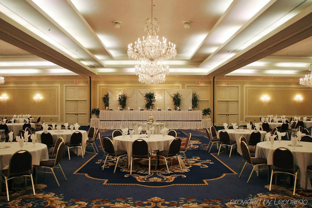 DoubleTree by Hilton Canton Downtown