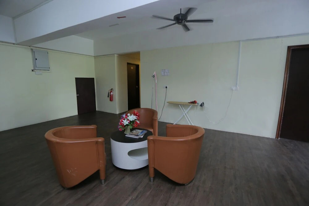 JAM Hotel Kota Warisan Sepang @ ERL Salak Tinggi, KLIA 1-2 & F1