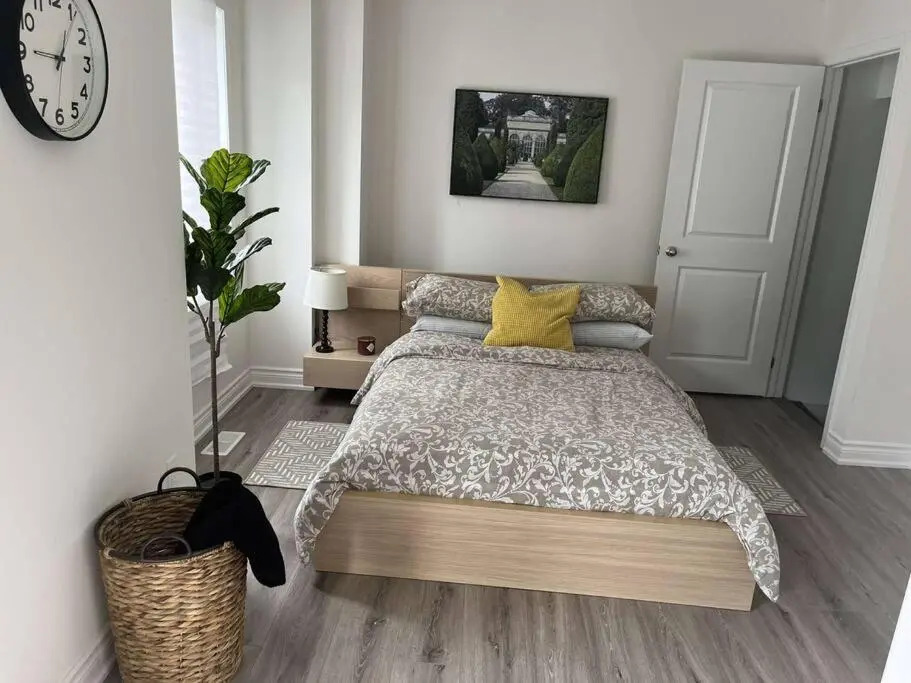 Luxury new Suite with separate entrance
