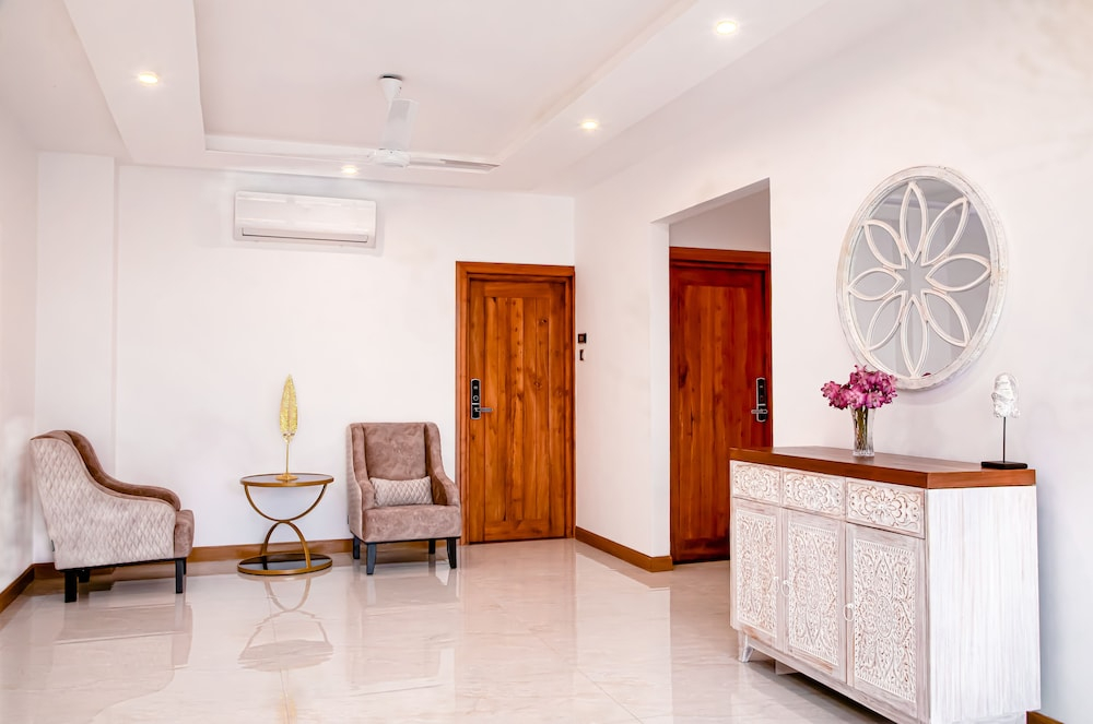 Ravo Hotel
