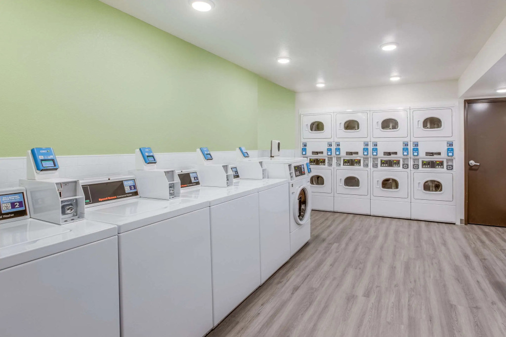 WoodSpring Suites Novi Farmington