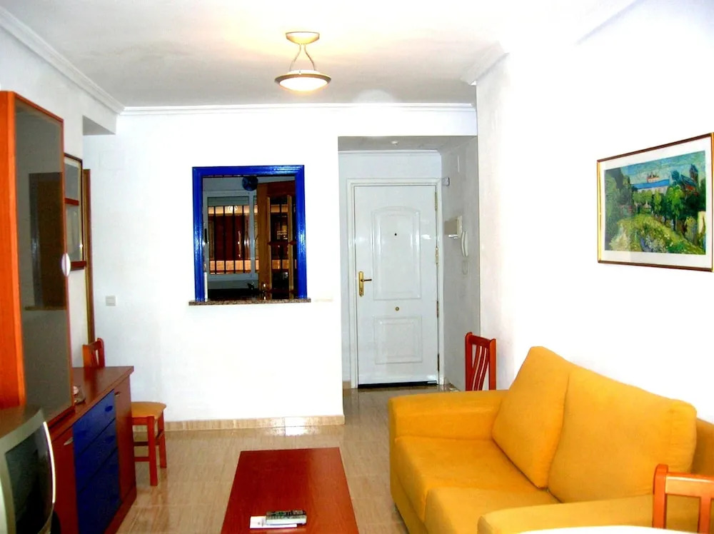 Apartment With 2 Bedrooms in Orpesa, With Wonderful sea View, Pool Acc