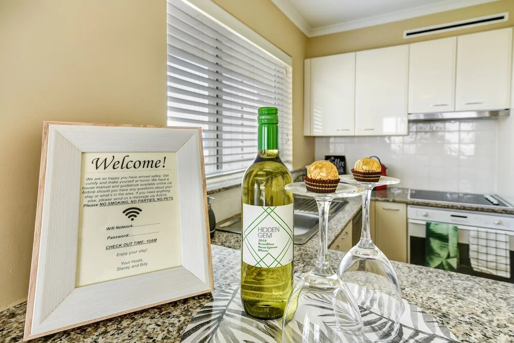 CBD Luxury Oasis, Botanical Gardens & River Views