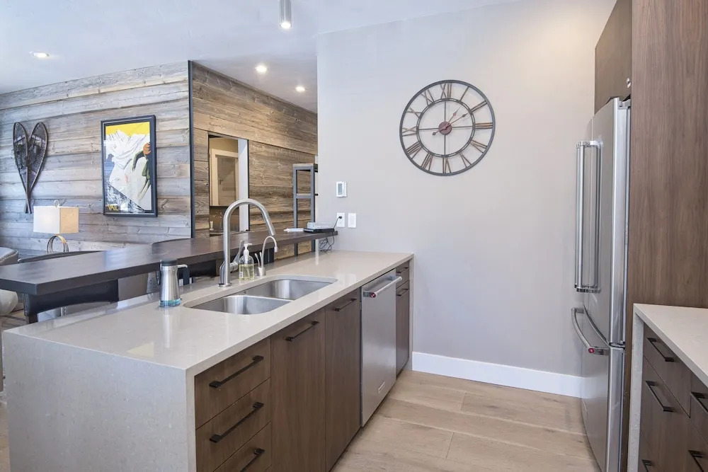 Sun Vail 14a 3 Bedroom Condo by RedAwning