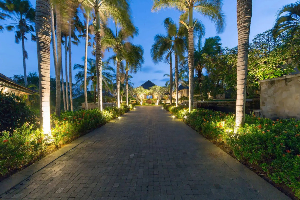Nirwana Villa Estate