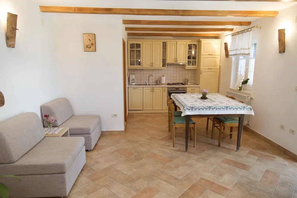 Apartments Tinka