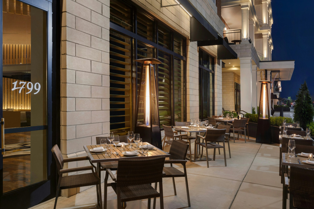 The Harpeth Franklin Downtown, Curio Collection by Hilton