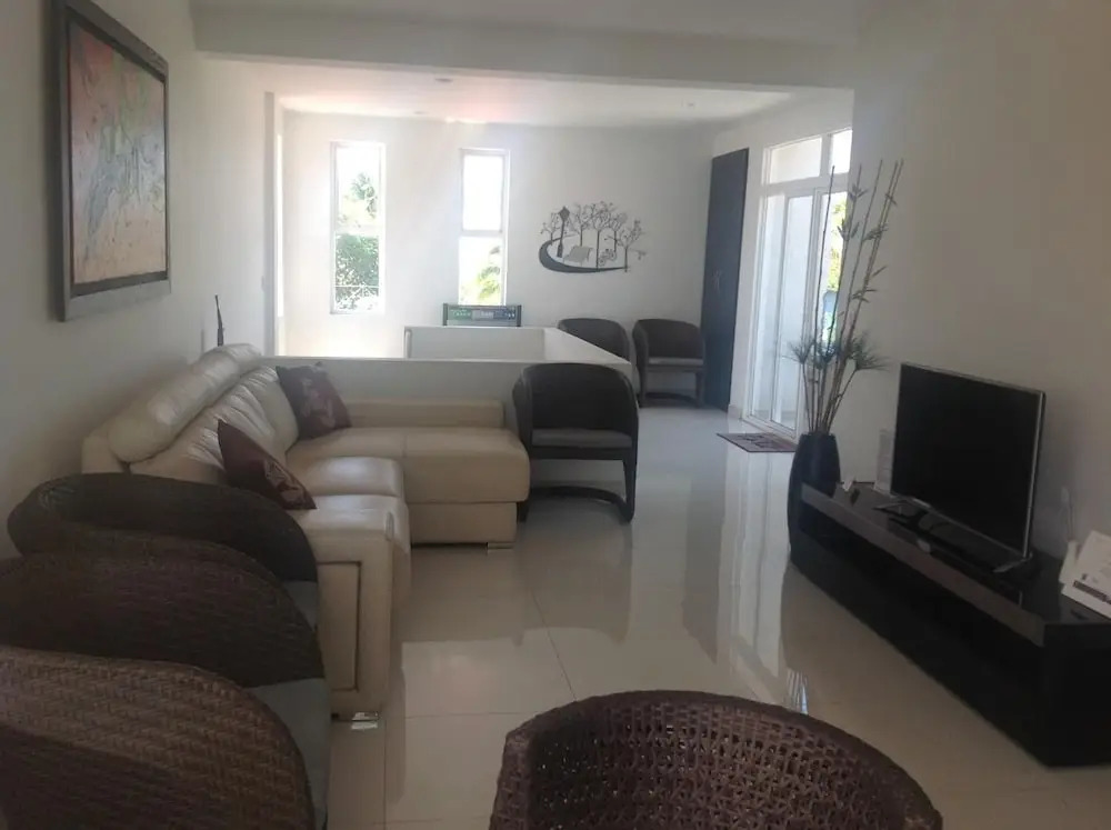Lili House