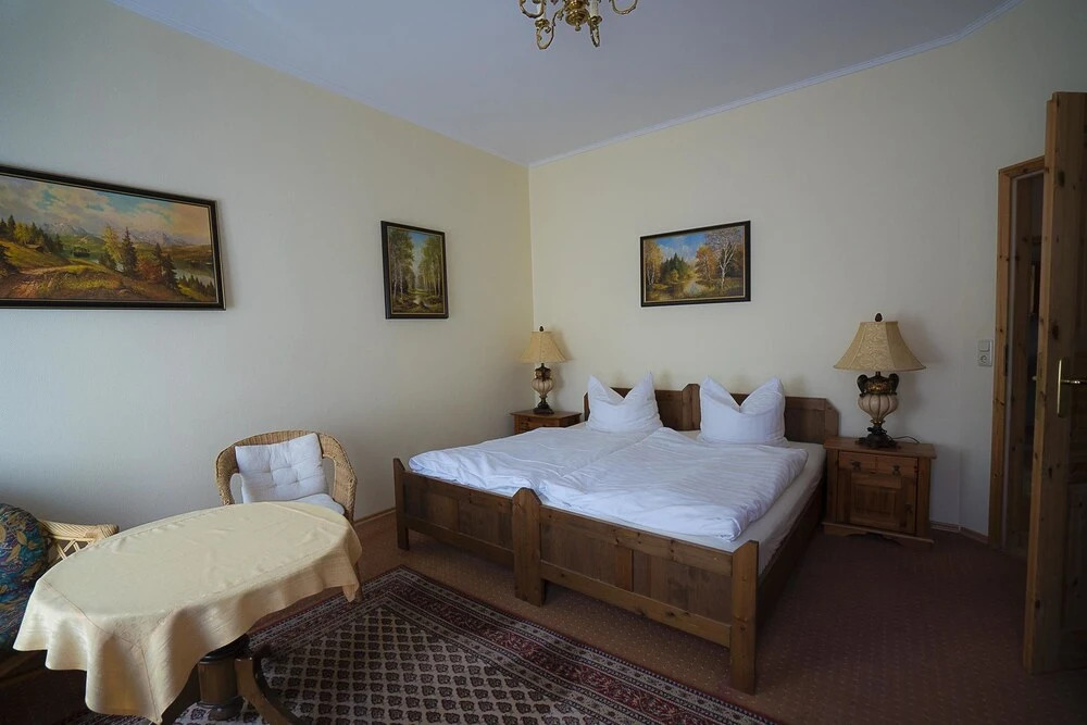 FewoZauber "Pension am Dom", Historische Apartments, Superzentral, 7min zum Schloss