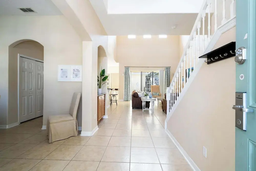 Family Villa w Pool Spa Game Room Near Disney