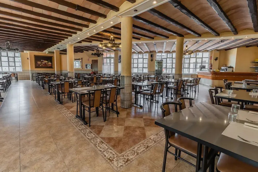 Hostal - Restaurante La Buena Villa
