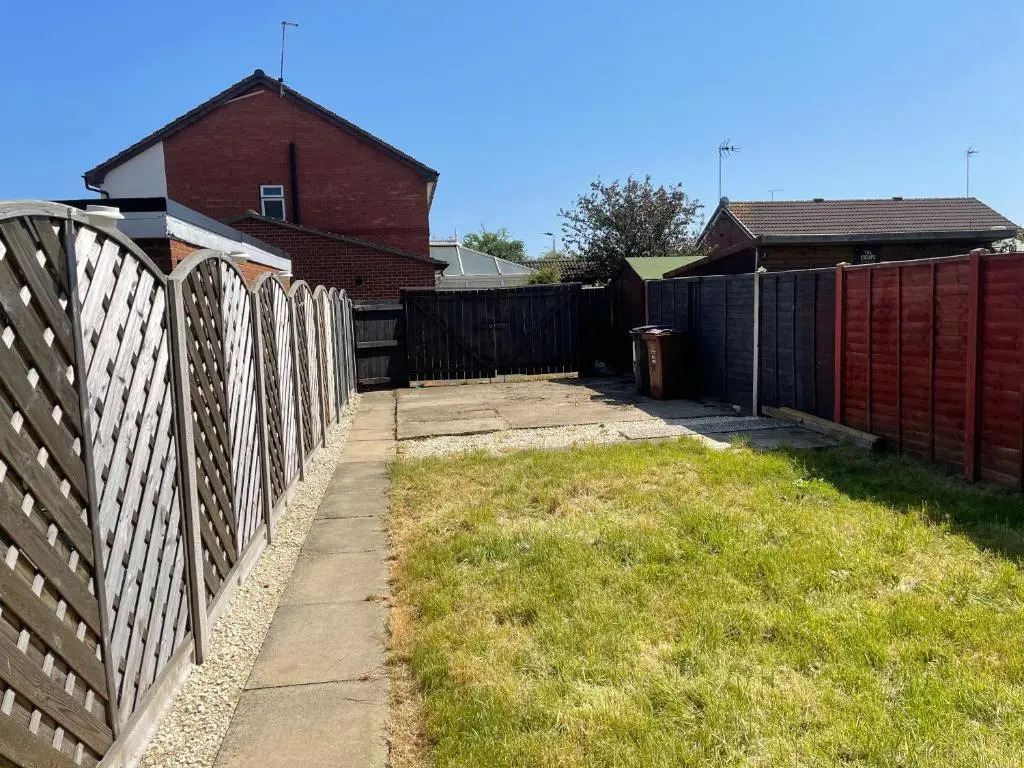 3 Bedroom House, with Free WiFi - Maples Properties Short Lets & Serviced Accommodation Hull