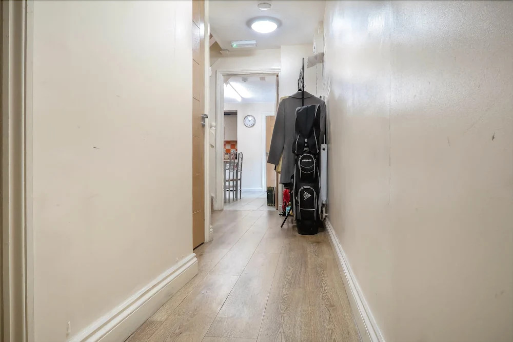 Saltwell Street Deluxe En Suite Room