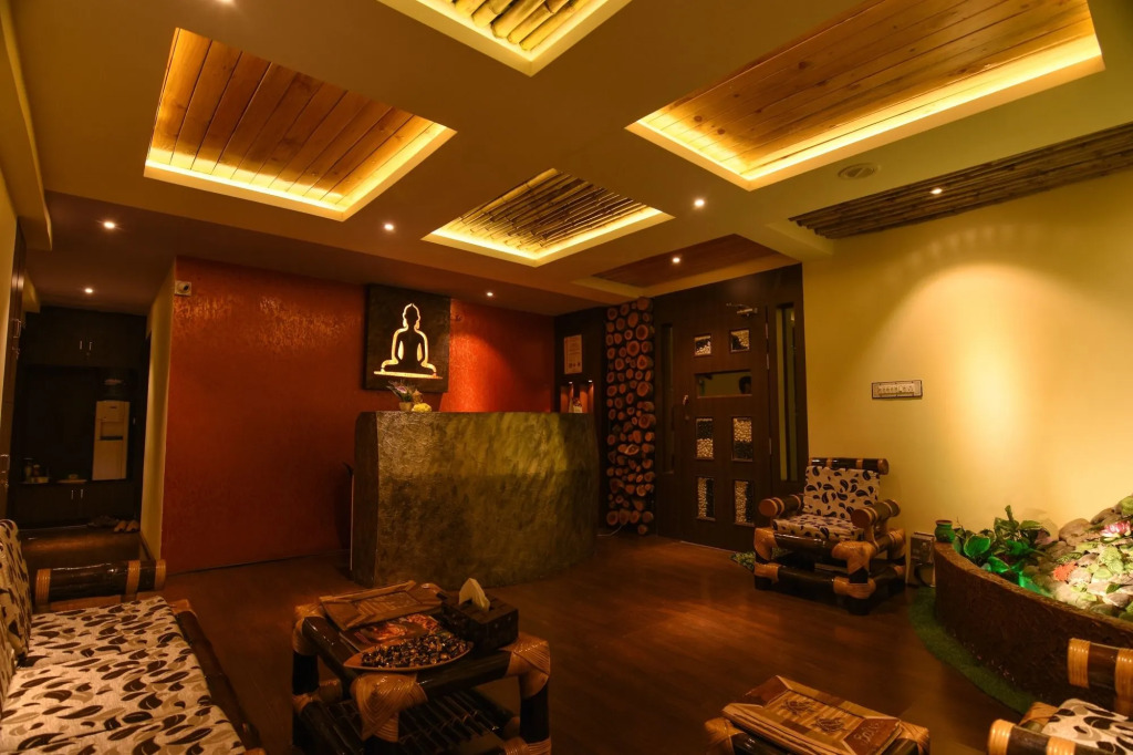 Roopa Elite