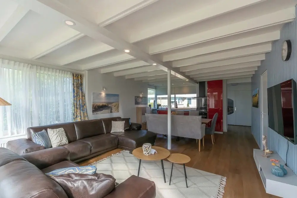 Modern Home Near Beach