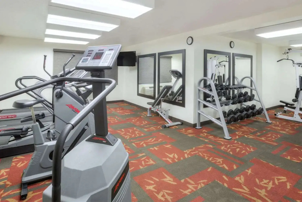 Hawthorn Suites Sacramento